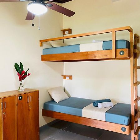 El Hostel Del Patio Тортугеро Екстер'єр фото