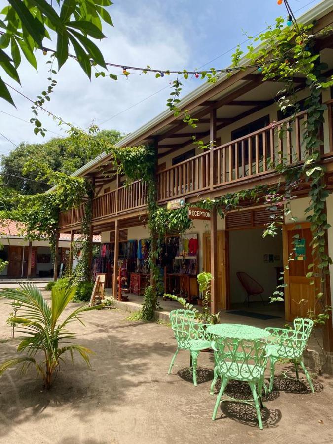 El Hostel Del Patio Тортугеро Екстер'єр фото
